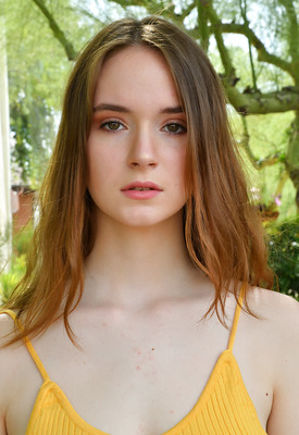 Hazel Moore Photo 7 of 12
