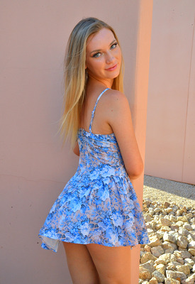 Daisy Lavoy Photo 4 of 4