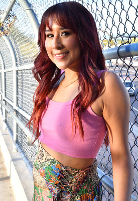 Vanessa Vox Photo 3 of 4