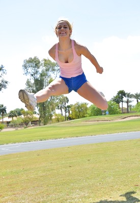 Kenna Ryan Photo 9 of 16