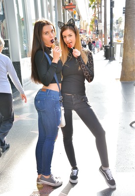 Stella Cox Photo 4 of 11