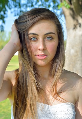 Lexi Lovell Photo 2 of 9