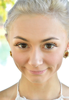 Chloe Temple Photo 5 of 15