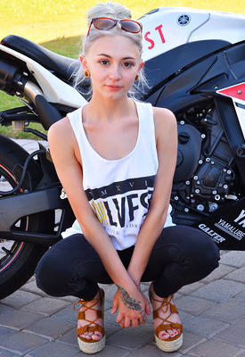 Chloe Temple Photo 3 of 15