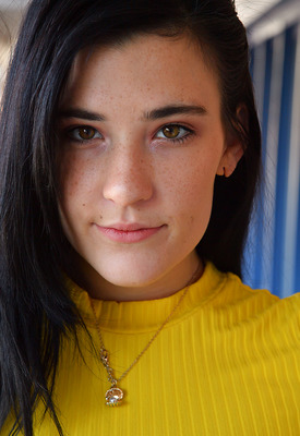 Jenna Reid Photo 4 of 10