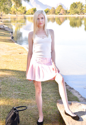 Jocelyn Sweets Photo 4 of 6