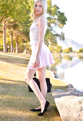 Jocelyn Sweets Photo 5 of 6