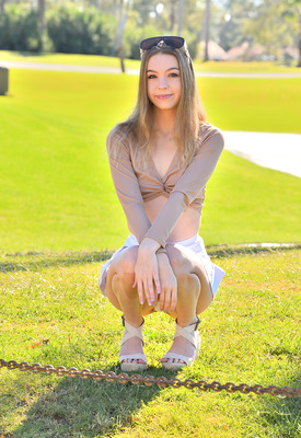 Sylvie Sterling Photo 3 of 14