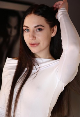 Emma Evans by Goddess Nudes