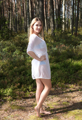 Anastasis Bar by Goddess Nudes