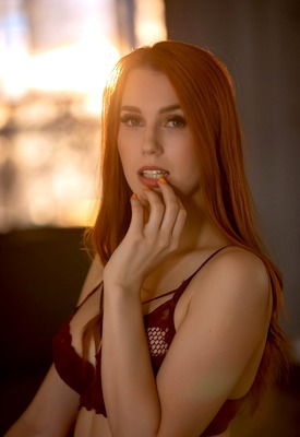 Charlie Red Photo 6 of 16