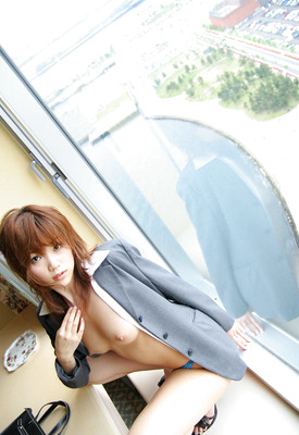 Asami Ogawa Photo 2 of 2