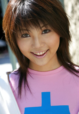 Azumi Harusaki Photo 11 of 11