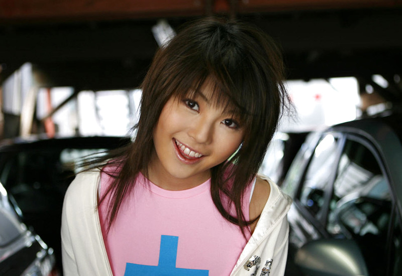 Azumi Harusaki Photo 7 of 11