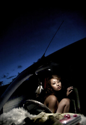 Nao Yoshizaki Photo 1 of 9