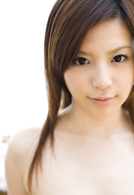 Riri Kuribayashi Photo 8 of 8