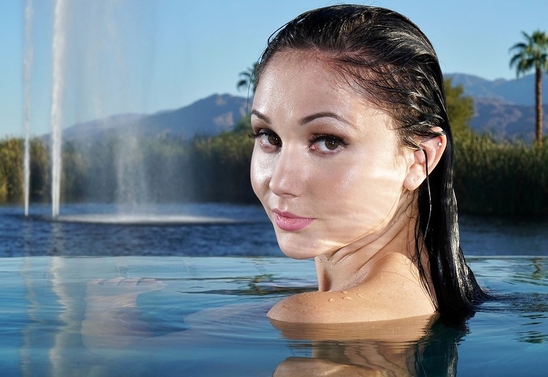 Ariana Marie Photo 3 of 10