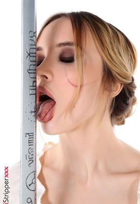 Polly Yangs in The Wild Cunt by iStripper