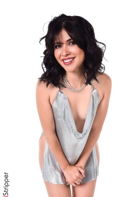 Annie Hill Photo 6 of 15