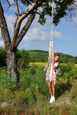 Katya Clover in Sakhalin Swing - 1 of 12