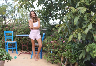 Katya Clover in Sweet