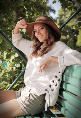 Katya Clover in Summertime Pleasure