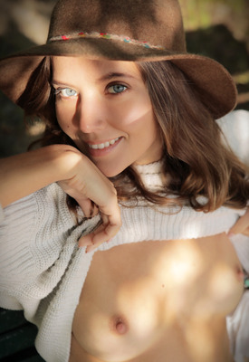 Katya Clover Official