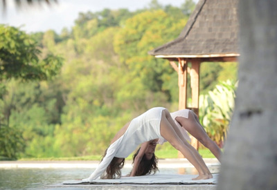 Putri and Katya in Tropical Yoga at Katya Clover