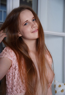 Alice N Photo 5 of 13