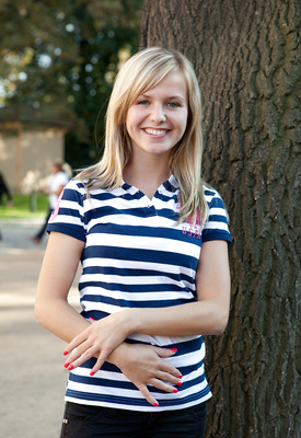 Bella Babe Photo 4 of 8