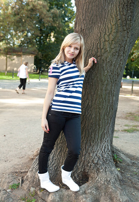 Bella Babe Photo 5 of 8