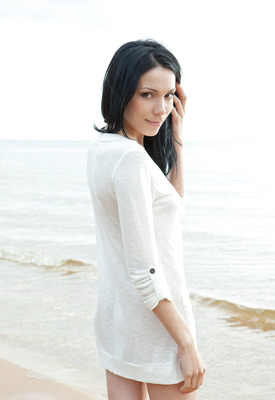 Lily Cute Photo 3 of 8