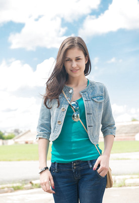 Lilian A in Tulevat by Met-Art