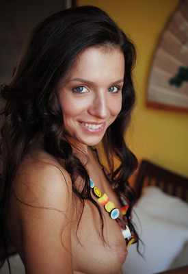 Gillian B Photo 8 of 10