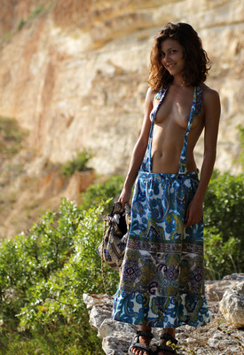 Divina A Photo 9 of 11