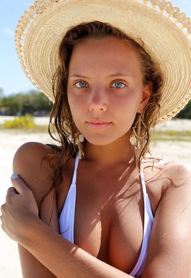 Katya Clover