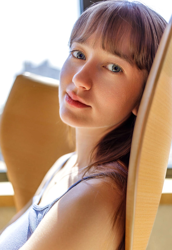 Roberta Sin in Golden Hour by Met-Art