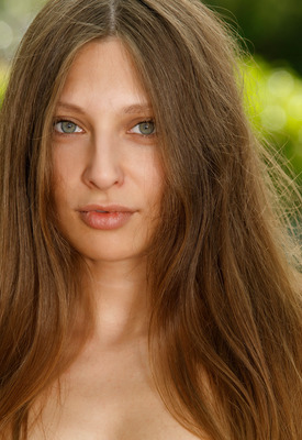 Talia Mint Photo 12 of 18