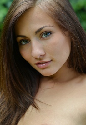 Michaela Isizzu Photo 1 of 20