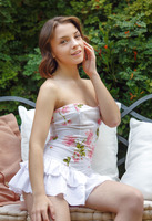 Una Piccola in Mareda by Met-Art (nude photo 1 of 16)