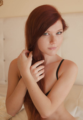 Mia Sollis Photo 12 of 20