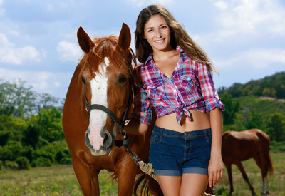 Rosella in Arvent by Met-Art