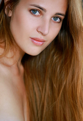 Hailey in Tree Nymph by Met-Art