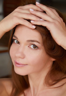 Mia Lee Photo 7 of 10