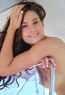 Mara Blake Photo 18 of 20