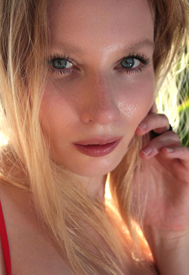 Annie Anne Photo 4 of 10