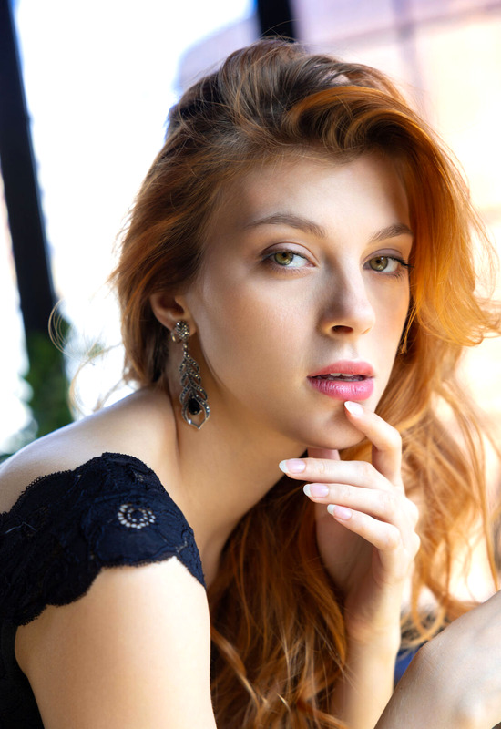 Presenting Naty Evans by Met-Art