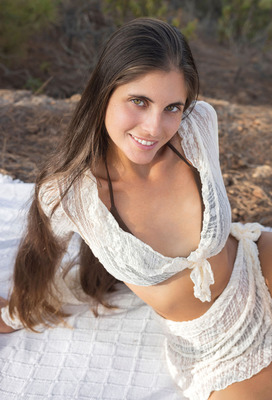 Esfinge in Majestic View by Met-Art - 2 of 16