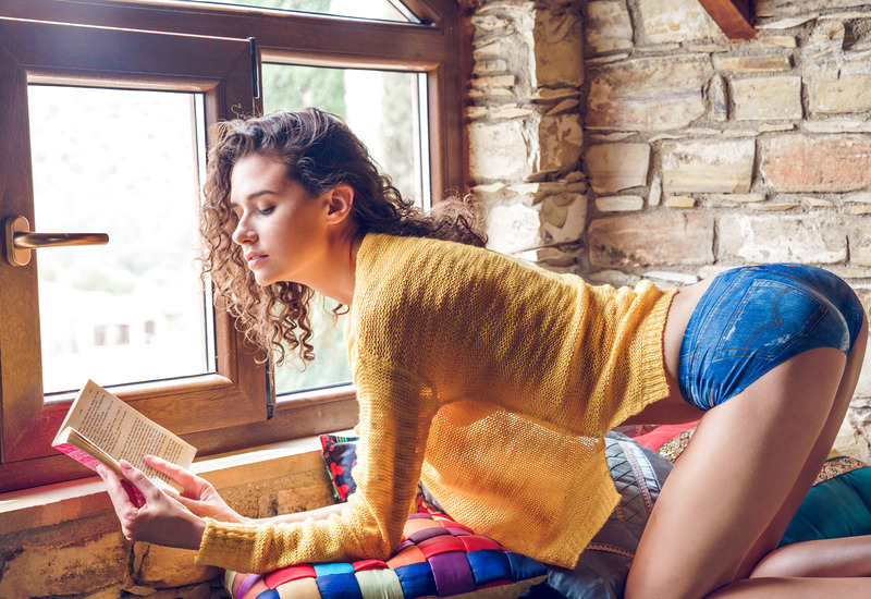 Cristin in Reading Is Dreaming by Met-Art X