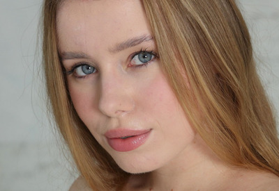 Lalli in Striking Eyes by Met-Art X